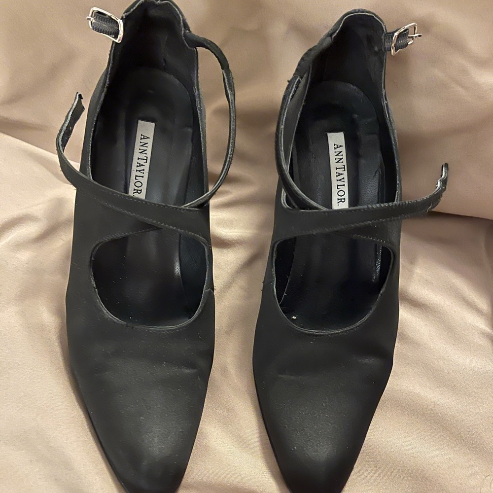 Black Satin Ann  Taylor pump